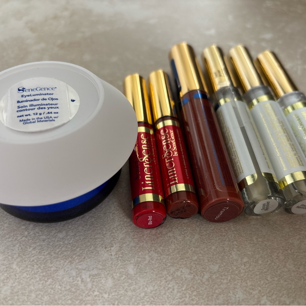 Assorted Lipstick Set with Gold Accents - Picture 2 of 3